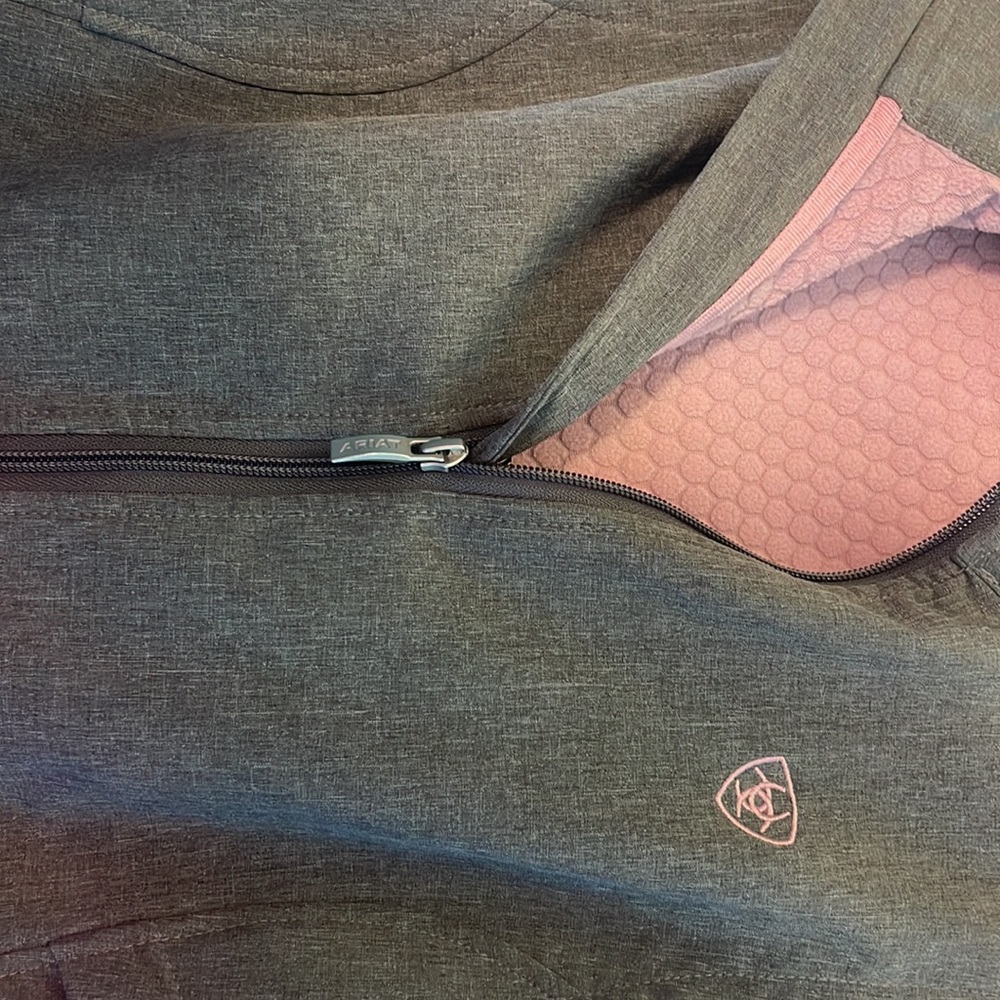 ARIAT Vest - Picture 2 of 3